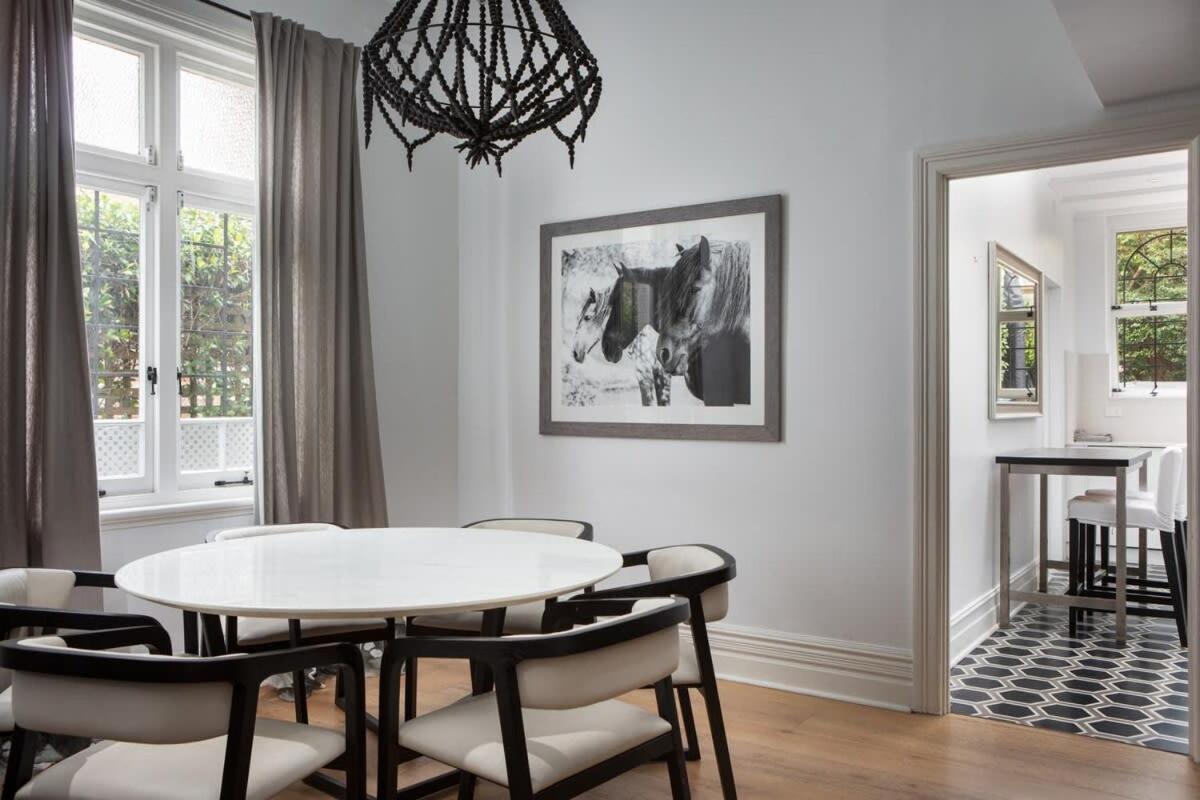Holiday home Elegant 3-bed Heritage House With Swimming Pool Sydney